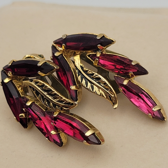 Vintage Elegant Gold and Red Leaf Earrings - Picture 3 of 6